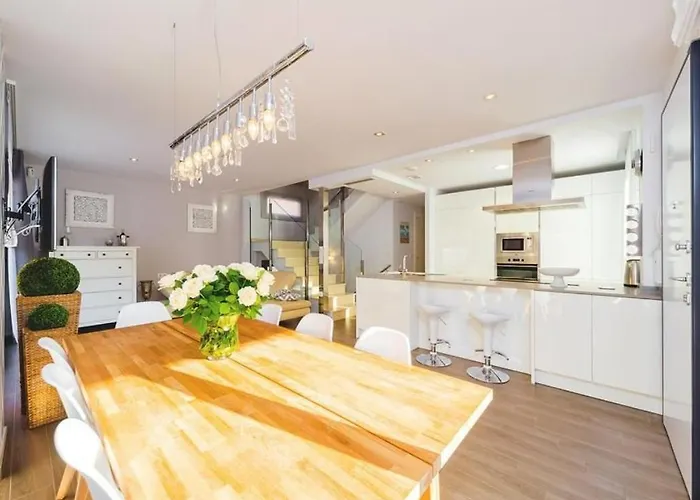 Azalea Ii 托雷维耶哈